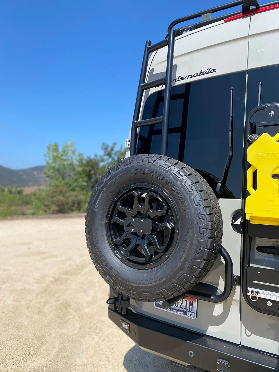 Aluminess 2019+ Mercedes Sprinter Rear Door Ladder (144"/170" High-Roof) - Image 3