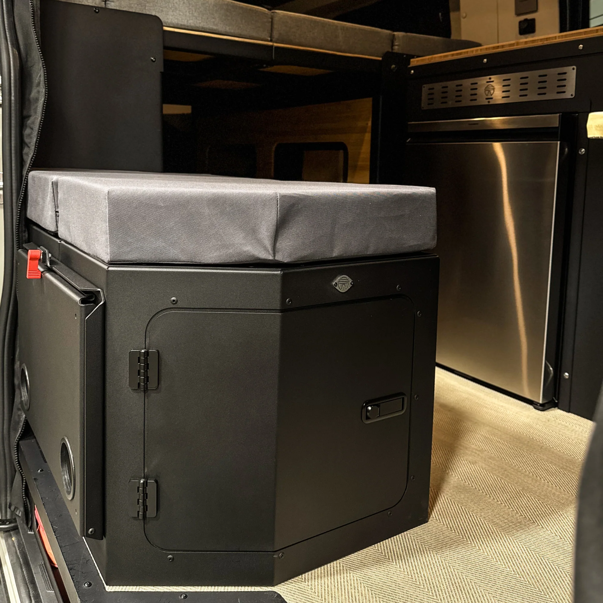 Lost Hiway Utility Bench - Image 3