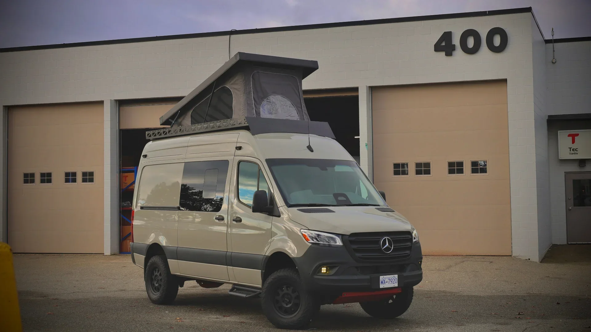 RoamlabX Carbon Fiber Roof Top Tent - 2007+ Mercedes Sprinter 170" - Image 11