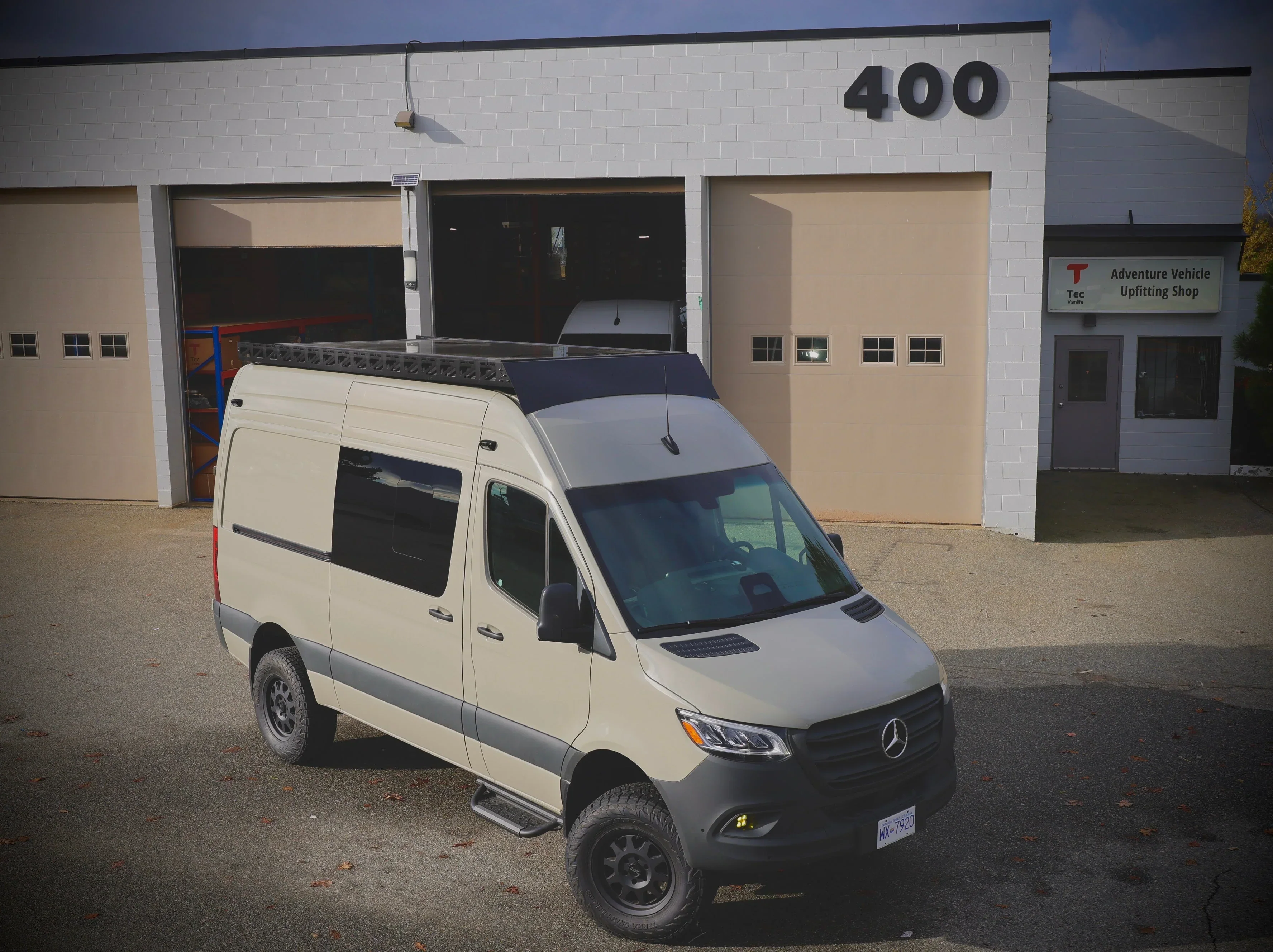 RoamlabX Carbon Fiber Roof Top Tent - 2007+ Mercedes Sprinter 170" - Image 6