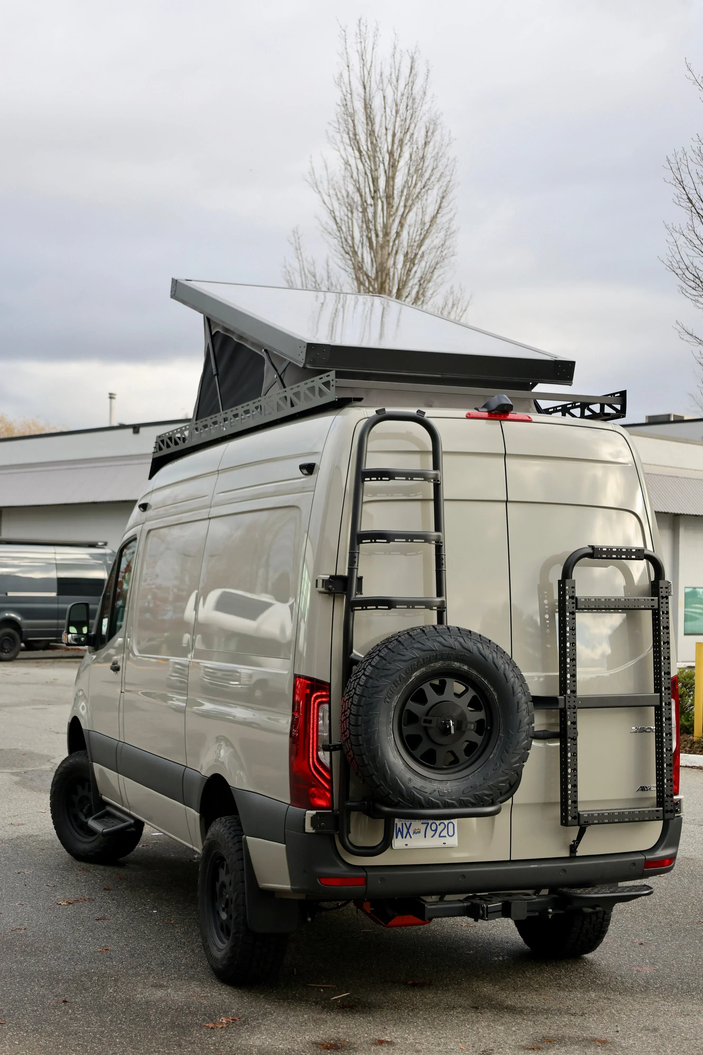 RoamlabX Carbon Fiber Roof Top Tent - 2007+ Mercedes Sprinter 144" - Image 5